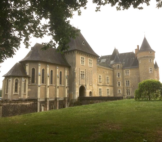 chateau-pescheseul